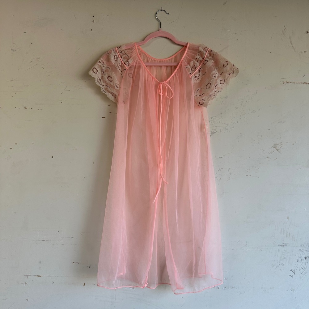 Vintage 60s peignoir coral robe coquette